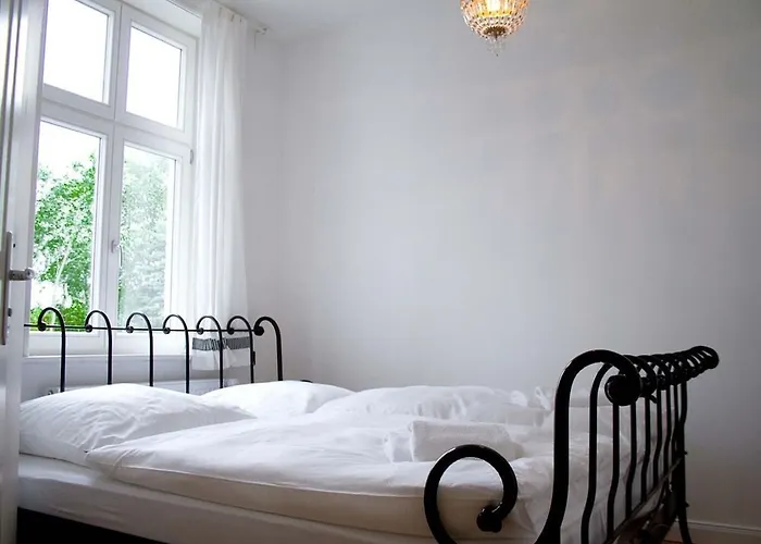 Burger Fahrhaus Hotel 2*